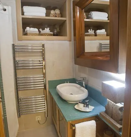 Apartment Spellos